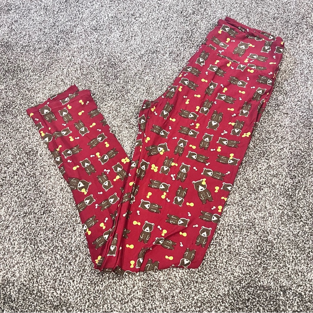 New! Lularoe Maroon Bear Print Leggings